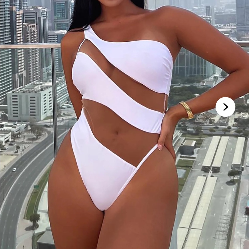 Cutout Mesh One Piece Swimsuit - White